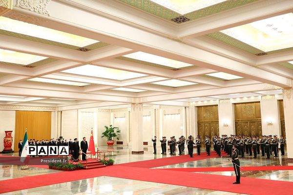 اولین روز سفر رییس جمهوری به چین