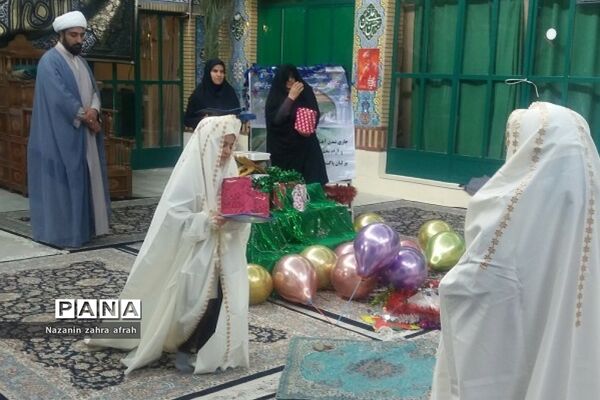 جشن عبادت در دبستان هاجر و حضرت  زینب(س) رودهن