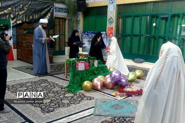 جشن عبادت در دبستان هاجر و حضرت  زینب(س) رودهن