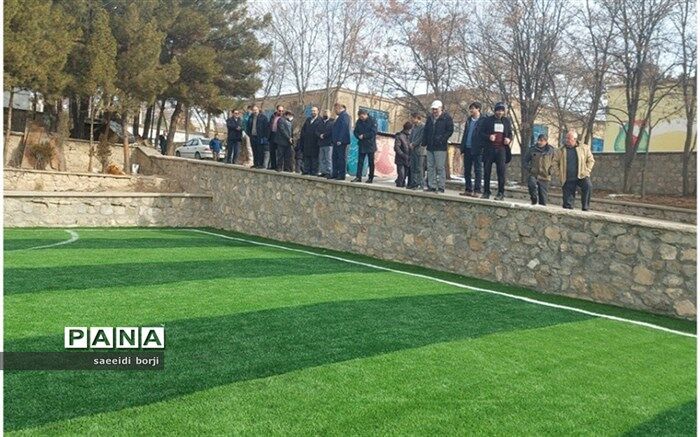 زمین چمن مصنوعی دبیرستان شهید رجائی لوجلی افتتاح شد