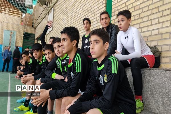 مسابقات فوتسال دانش‌آموزان پسر منطقه کهریزک