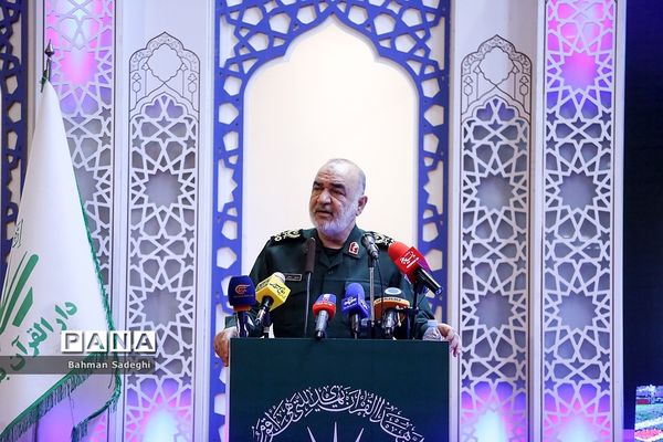 اختتامیه بیست و نهمین دوره مسابقات قرآن و عترت بسیج