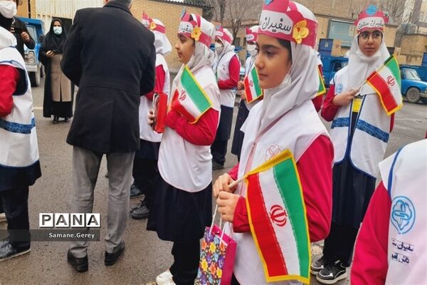 اهدای ۱۰ کاروان حاوی اقلام ورزشی و بهداشتی به مدارس پاکدشت