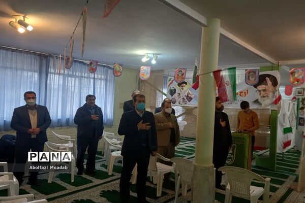 افتتاح نمایشگاه مدرسه انقلاب دبیرستان نمونه آیت الله خامنه‌ای، کاشمر