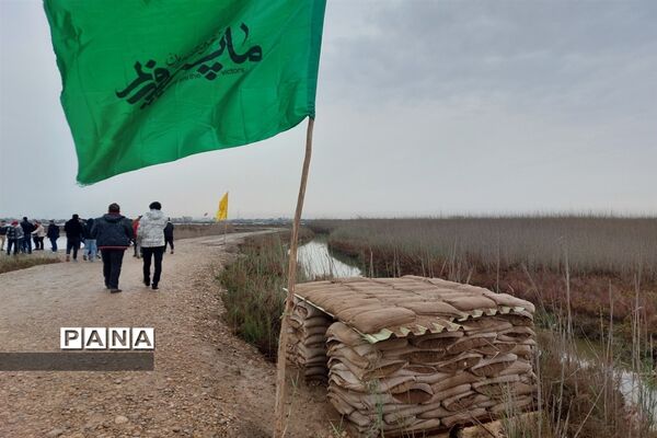 بازدید از مناطق جنگی