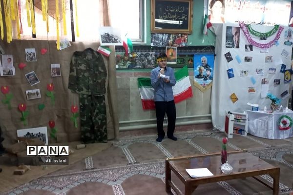 نمایشگاه مدرسه انقلاب در مدرسه امام حسن مجتبی (ع) شهریار