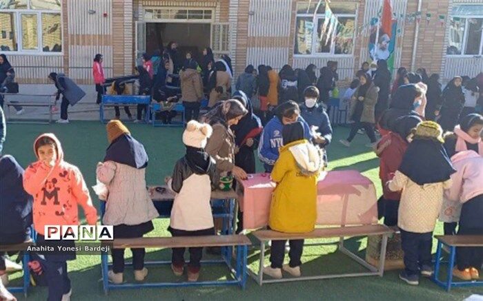 برگزاری نمایشگاه طرح بوم در دبستان کیانمهر ناحیه 3 شیراز