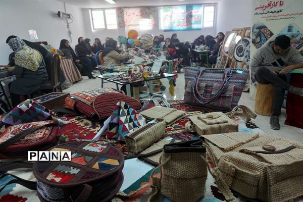 افتتاح نمایشگاه دستاوردهای دانش‌آموزی کانون‌های فرهنگی ناحیه‌2 زنجان