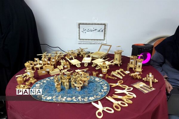 افتتاح نمایشگاه دستاوردهای دانش‌آموزی کانون‌های فرهنگی ناحیه‌2 زنجان