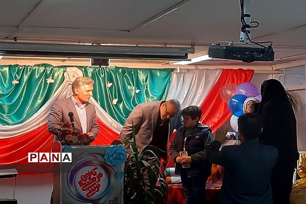 افتتاح نمایشگاه دستاوردهای دانش‌آموزی کانون‌های فرهنگی ناحیه‌2 زنجان