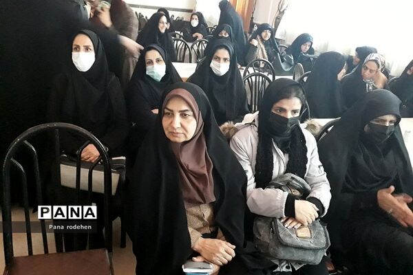 حضور مربیان پرورشی رودهن در همایش توانمند‌سازی فعالان حوزه عفاف و حجاب در شهرستان دماوند
