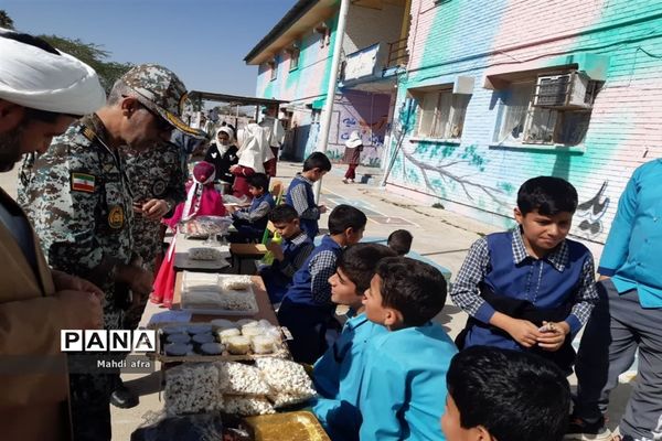 برگزاری بازارچه دانش‌آموزی در دبستان شهید قرنی پدافند هوایی بهبهان