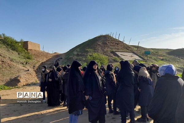 بازدید زائران راهیان نور از اماکن عملیات دفاع مقدس در خوزستان