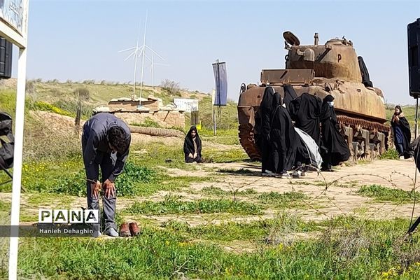 بازدید زائران راهیان نور از اماکن عملیات دفاع مقدس در خوزستان