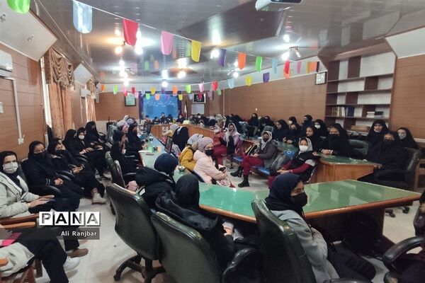 دوره آموزشی خبرنگار دانش‌آموزان پانا در خرم‌بید