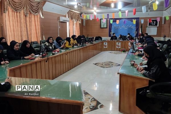 دوره آموزشی خبرنگار دانش‌آموزان پانا در خرم‌بید