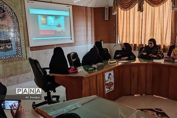 دوره آموزشی خبرنگار دانش‌آموزان پانا در خرم‌بید