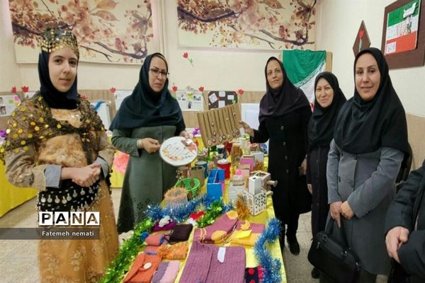 جشن مبعث و برپایی بازارچه دانش‌‌‌آموزی‌ مدرسه شایستگان ملارد