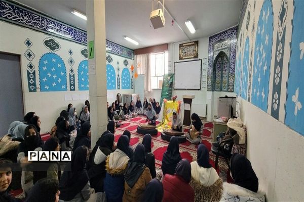 جشن مبعث و برپایی بازارچه دانش‌‌‌آموزی‌ مدرسه شایستگان ملارد