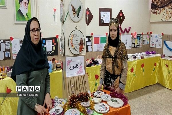 جشن مبعث و برپایی بازارچه دانش‌‌‌آموزی‌ مدرسه شایستگان ملارد
