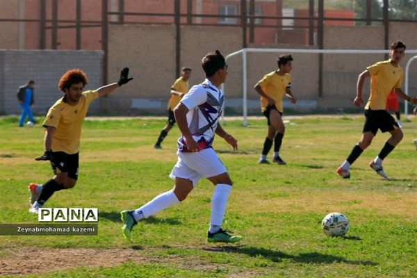 چهارمین روز مسابقات کشوری فوتبال پسران در آبادان