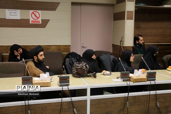 نشست صمیمانه وزیر آموزش و پرورش با خانواده‌های دانش‌آموزان آسیب دیده در قم