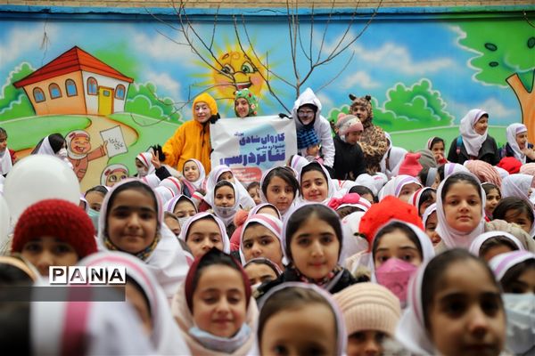 کاروان شادی؛ اختتامیه جشنواره ملی تئاتر درسی در منطقه ۱۰ تهران