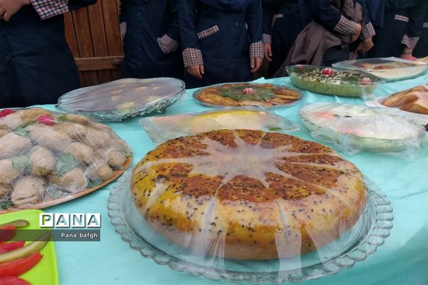 طرح صبحانه سالم سفیران سلامت مدرسه نمونه فردوس بافق