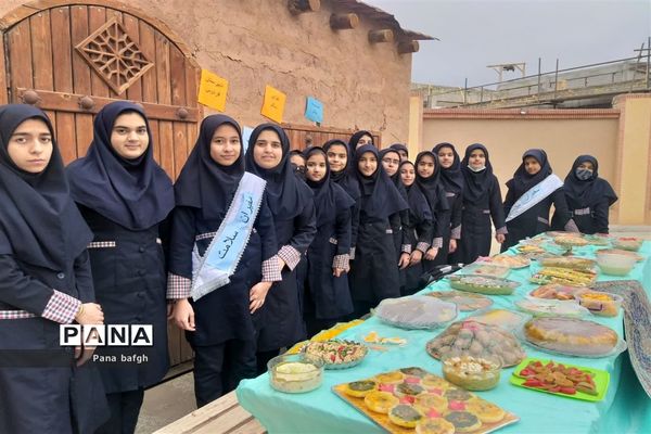 طرح صبحانه سالم سفیران سلامت مدرسه نمونه فردوس بافق