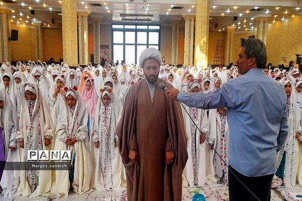 برگزاری جشن تکلیف دانش‌‌‌آموزان دختر در ملارد
