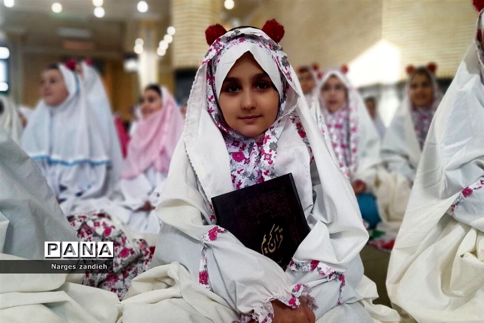 برگزاری جشن تکلیف دانش‌‌‌آموزان دختر در ملارد