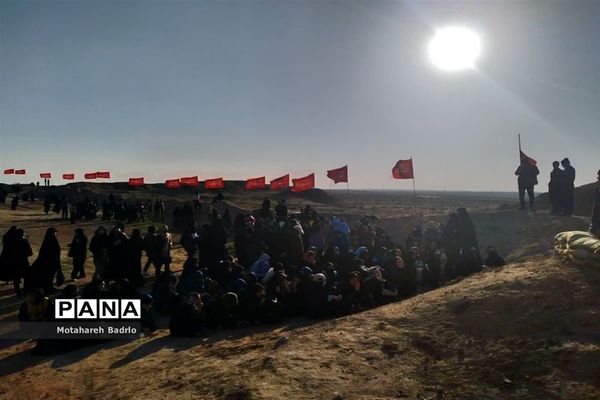 بازدید دانش‌آموزان مراکزاستعدادهای درخشان از مناطق عملیاتی جنوب