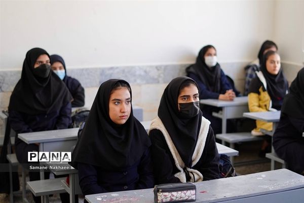 بازدید نمایند ترشیز از دبیرستان های دخترانه کاشمر