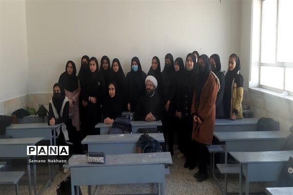 بازدید نمایند ترشیز از دبیرستان های دخترانه کاشمر