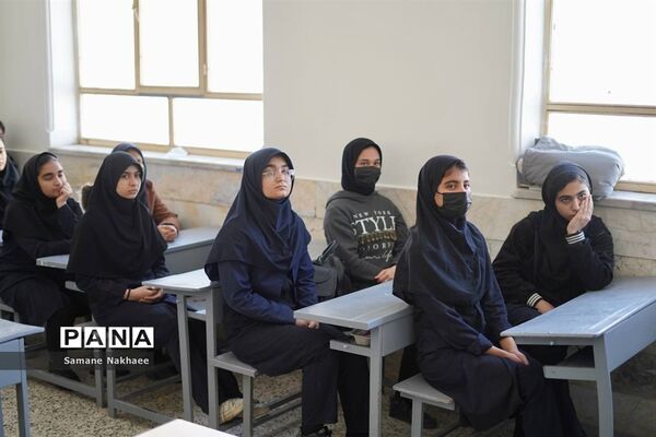 بازدید نمایند ترشیز از دبیرستان های دخترانه کاشمر