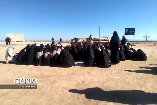 بازدید کاروان دختران دانش‌آموز از فتح‌المبین در اردوی راهیان نور