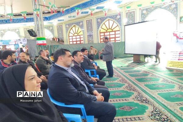 نمایشگاه هفته مشاغل در گلستان