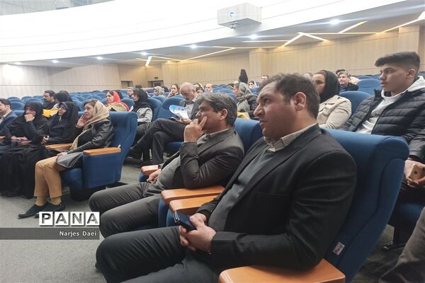 اختتامیه دهمین جشنواره فاخر در کارخانه نوآوری مشهد