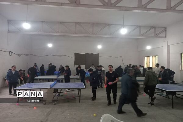 بازی و نشاط دانش‌آموزان در حاشیه اردوی راهیان نور