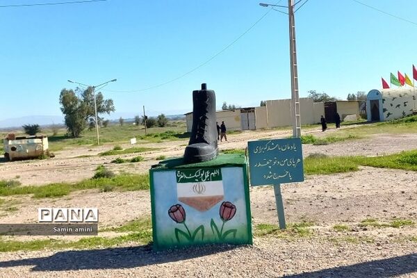 حضور دانش‌آموزان دختر رودهن در اردوگاه شهید  رستگار در اردوی راهیان نور