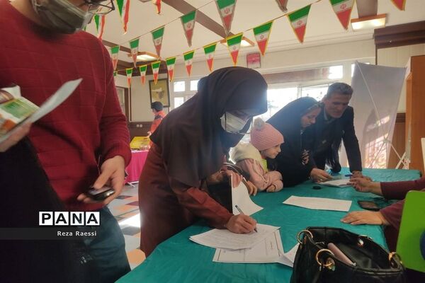 اجلاسیه نماز و تجلیل از دانش‌آموزان برتر مسابقات قرآن، نماز و عترت
