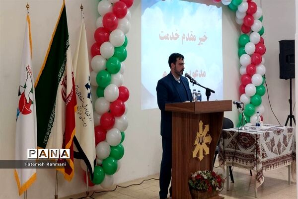 برگزاری یادواره  شهدا در دبیرستان فرزانگان ۸