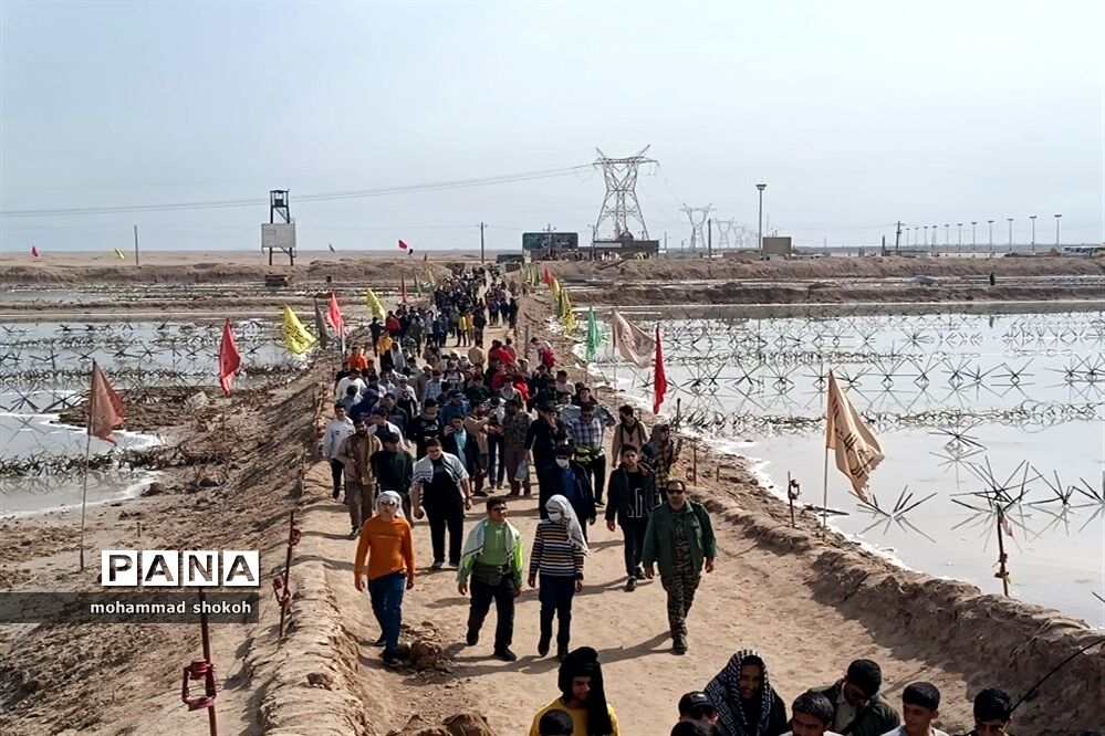حضور دانش‌آموزان پسر دبیرستانی ناحیه 3 در راهیان نور دانش‌آموزی