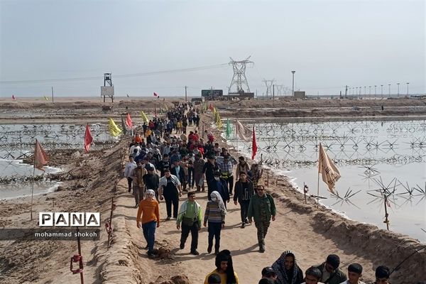 حضور دانش‌آموزان پسر دبیرستانی ناحیه 3 در راهیان نور دانش‌آموزی