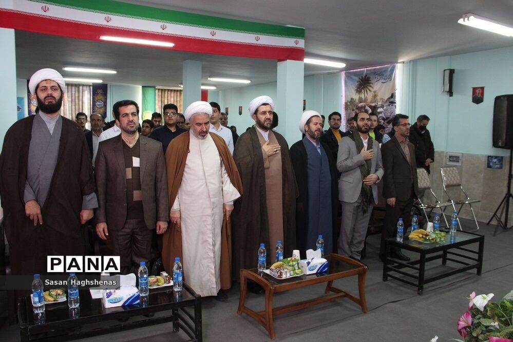 مراسم تجلیل از فعالان حوزه نماز آموزش و پرورش اسلامشهر