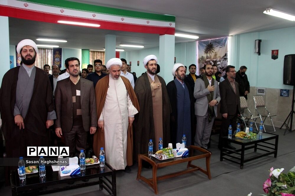 مراسم تجلیل از فعالان حوزه نماز آموزش و پرورش اسلامشهر