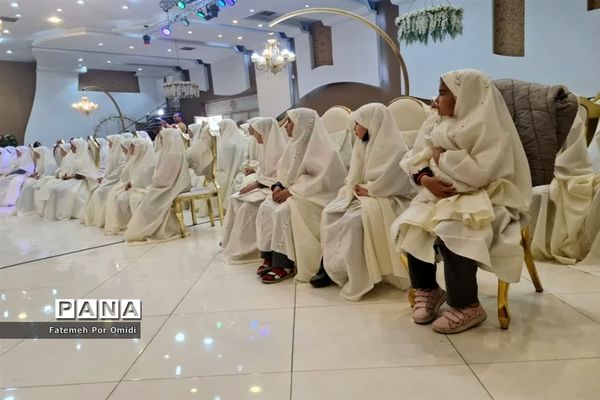 مراسم جشن تکلیف دانش‌آموزان منطقه احمدآباد مستوفی