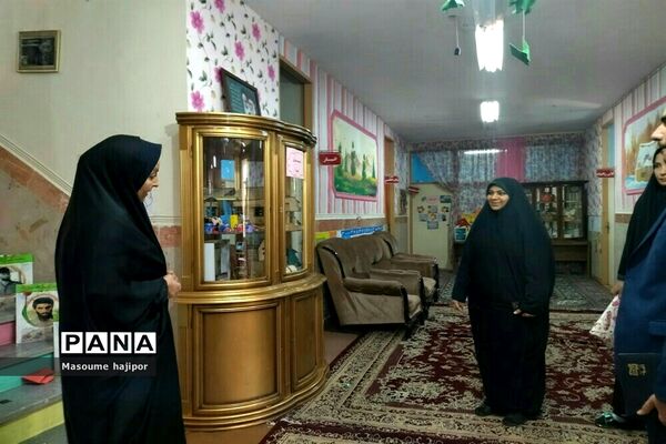 بازدید مدیر آموزش و پرورش جوادآباد از دبیرستان نوشین بختیاری