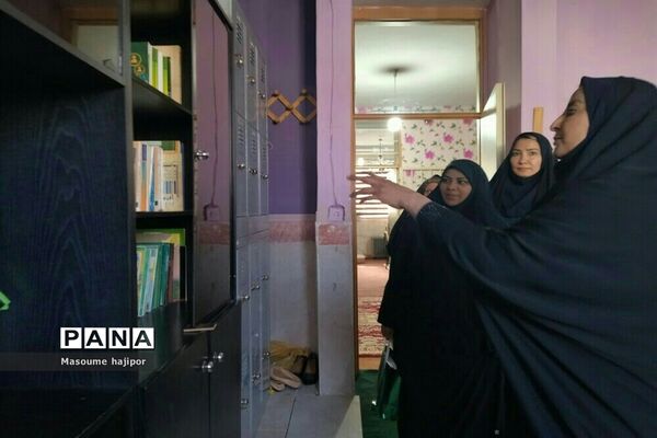 بازدید مدیر آموزش و پرورش جوادآباد از دبیرستان نوشین بختیاری