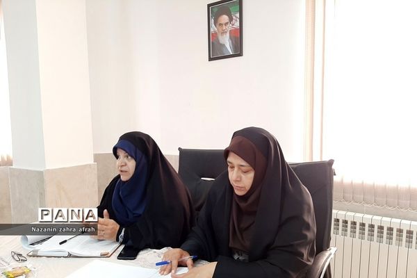 برگزاری نشست هم‌اندیشی مدیران متوسطه دوم در آموزش و پرورش رودهن